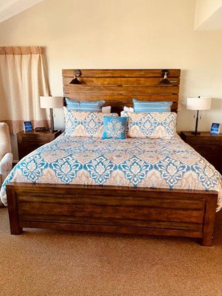 Pine Acres Lodge Пасифик Гроув Екстериор снимка