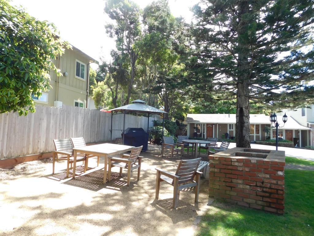 Pine Acres Lodge Пасифик Гроув Екстериор снимка