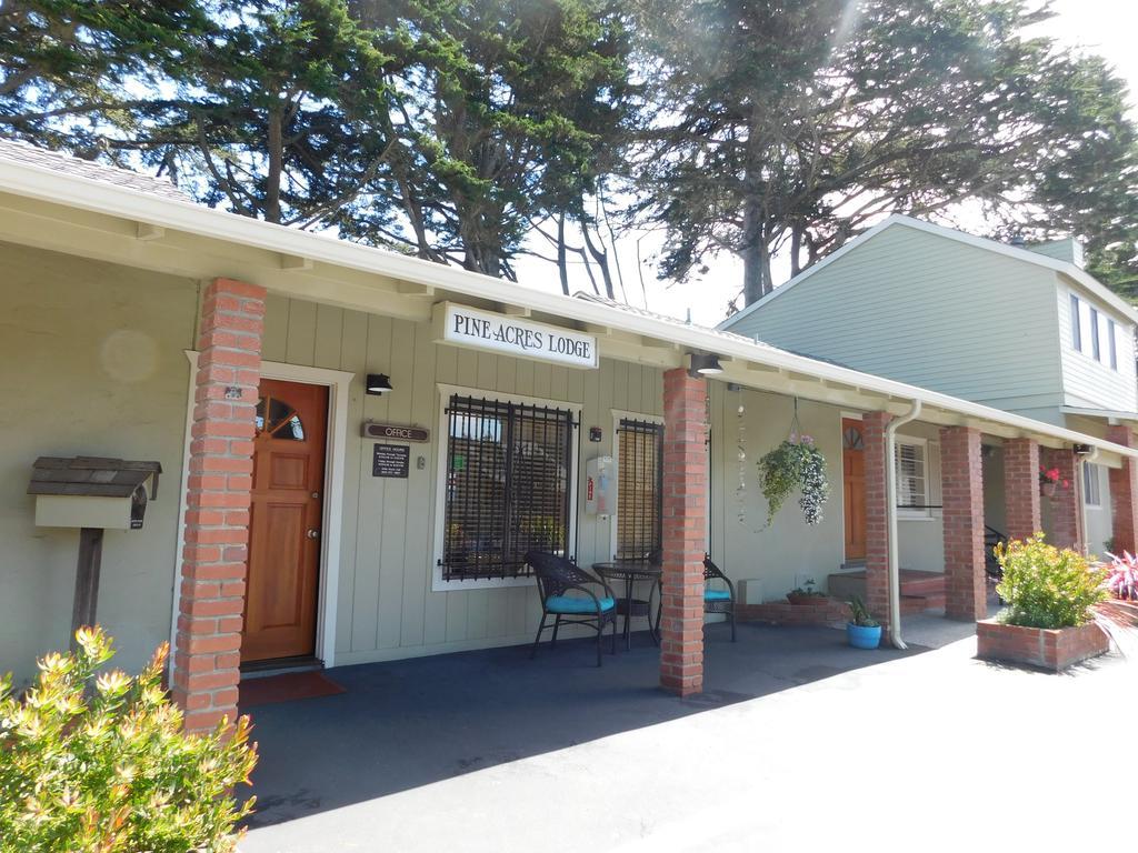 Pine Acres Lodge Пасифик Гроув Екстериор снимка