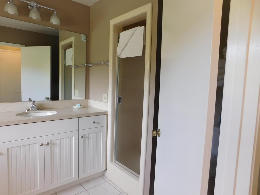 Pine Acres Lodge Пасифик Гроув Екстериор снимка