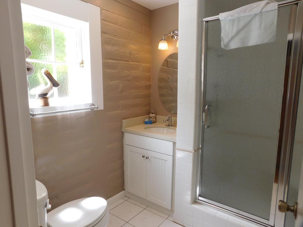 Pine Acres Lodge Пасифик Гроув Екстериор снимка