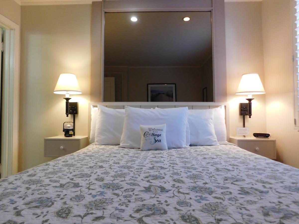 Pine Acres Lodge Пасифик Гроув Екстериор снимка