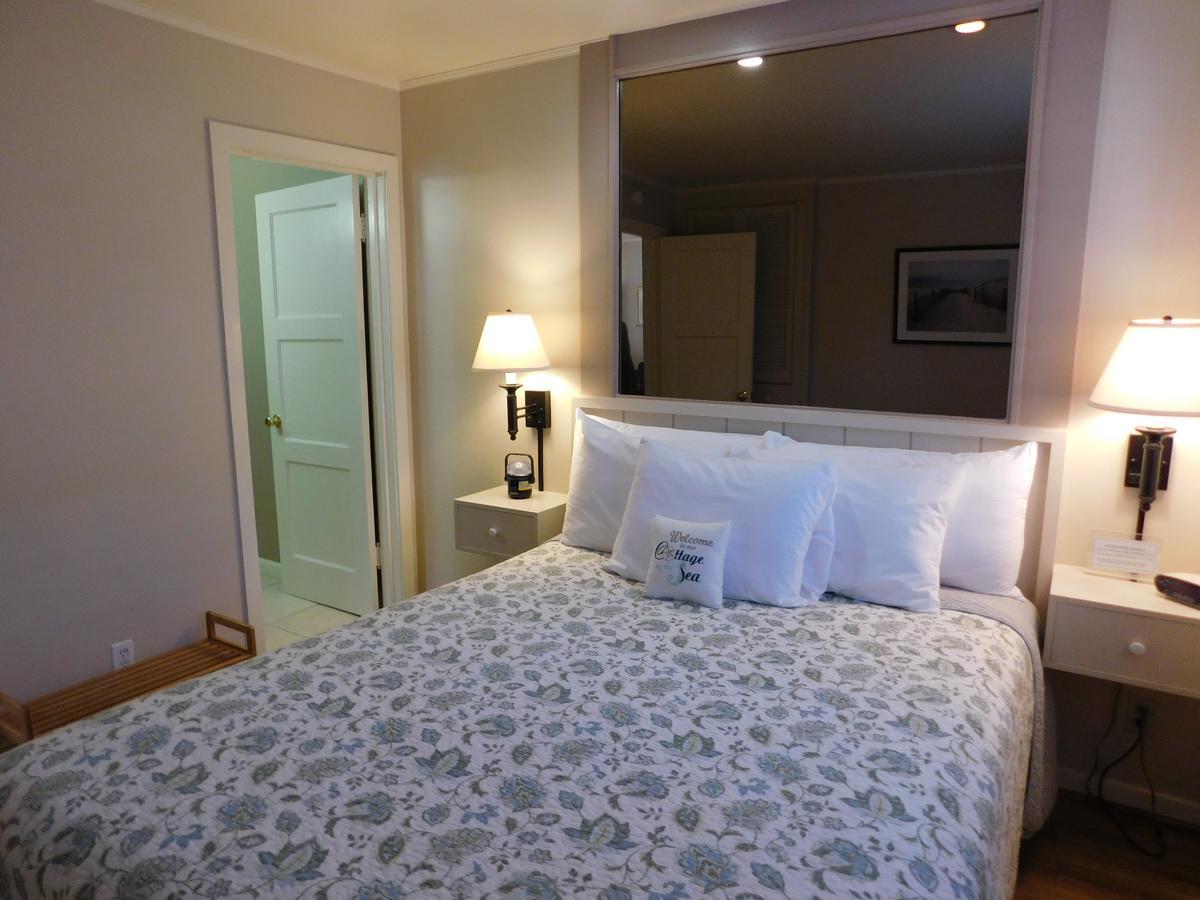 Pine Acres Lodge Пасифик Гроув Екстериор снимка